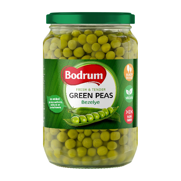 Jar of Bodrum green peas on a white background